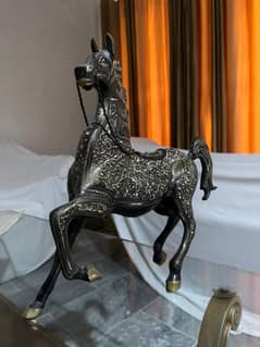 Home decor tray lamp clock horse antique pieces and imported