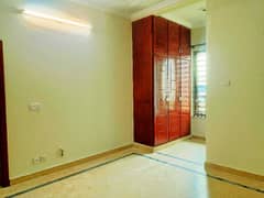 G-13/1 Corner 35x70 Upper Portion For Rent