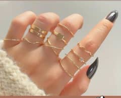 Delicate rings for subtle yet stunning everyday sparkle