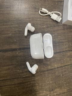 Earbuds AirPods hand phones hand free Bluetooth