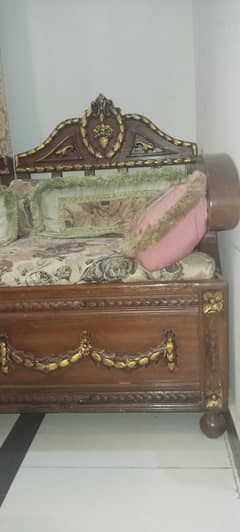 saudia import | 7 Seater Wooden Sofa Set with 3 Tables | urgent sale