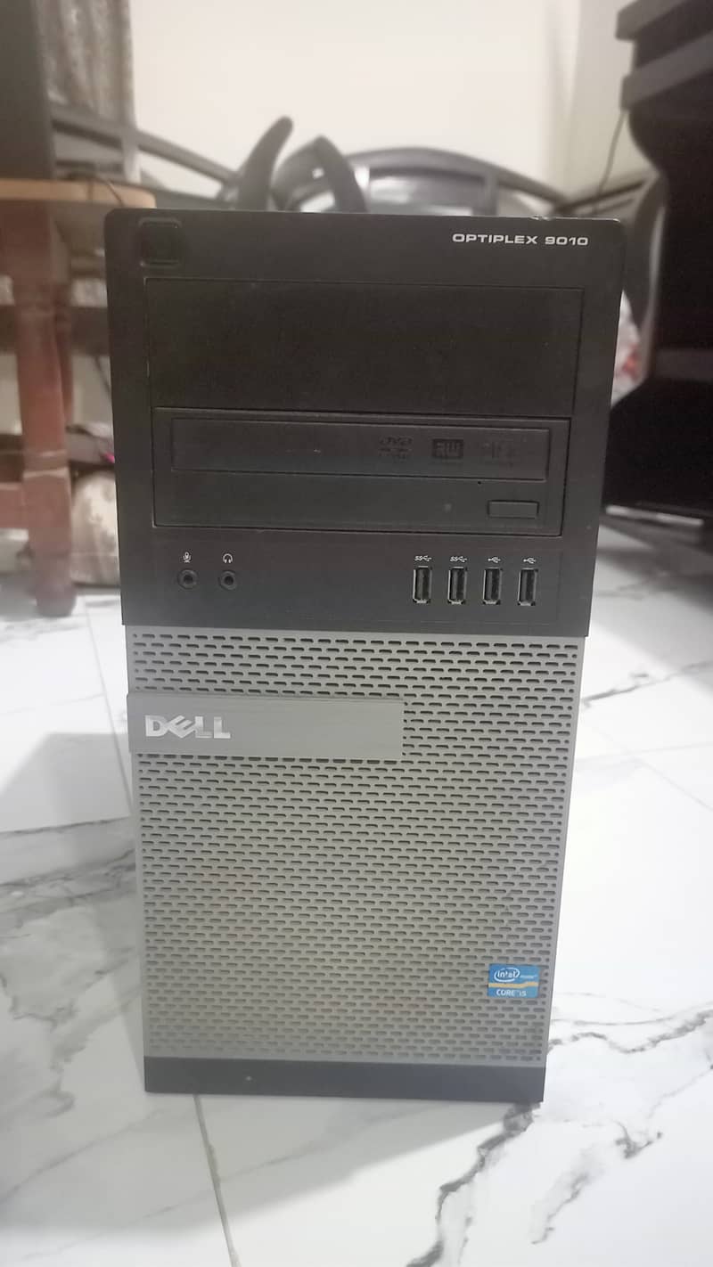 Core i5 3Rd Gen 16Gb ram ddr3 Psu 550 watt 660ti with 22 inches lcd 2