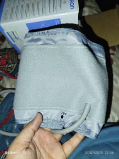 omron blood pressure monitor M1