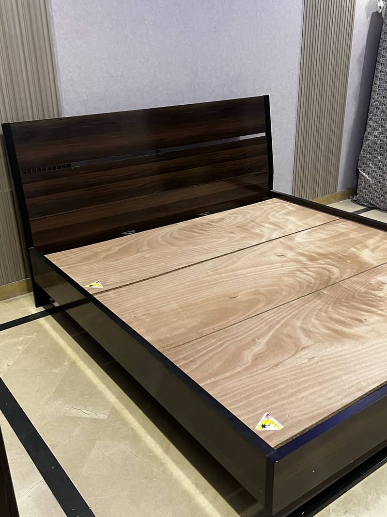 King Size New Double Bed with side Tables 0