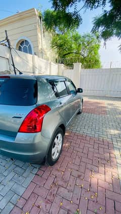 SWIFT DLX 2013 HOME USE CAR LUSH CONDITION