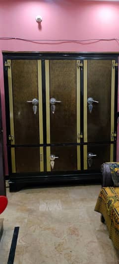 3 door safe almirah