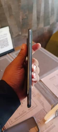Vivo v21e cell for sale one hand use lush condition