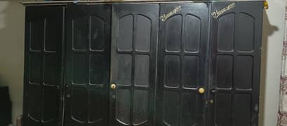5 door cupboard