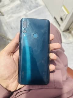 Y9 Prime 2019 4 / 128
