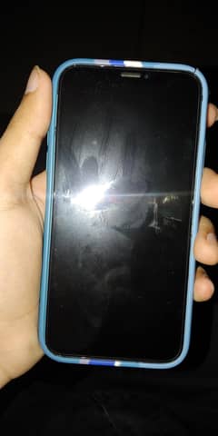 iPhone XS 256GB. panel change only 77 health.