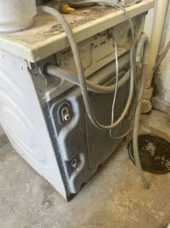 Used Automatic Washing Machine
