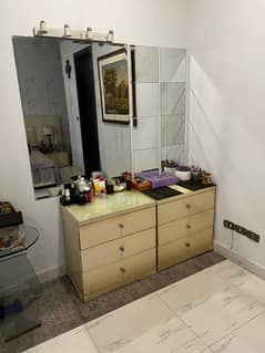bedroom dressing drawers