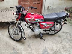 Honda cg 125 in brand new condition look like 2025 model