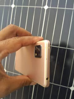 Sharp Aquas sense 5g