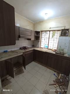 2 BEDS DRAWING DINING FLAT IN BOUNDARY WALL