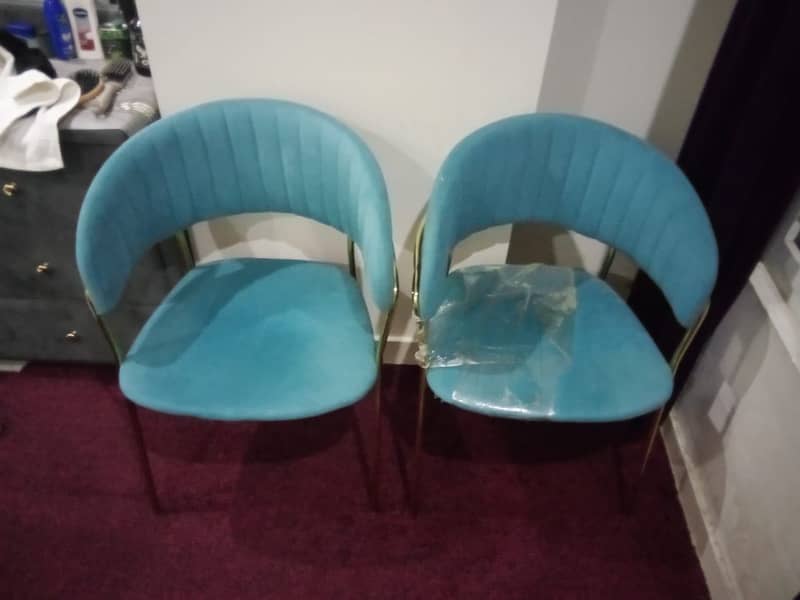 New bed set with table and chair side tables dressing table 2