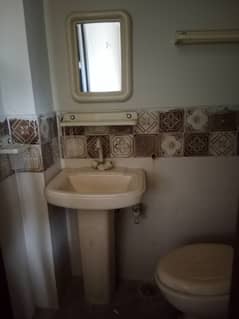 10 Marla plaza available for rent in Valencia