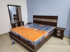 Selling a well-maintained bedroom furniture set