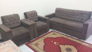 Newly purchased sofa 15 days earlier , 5 seatet