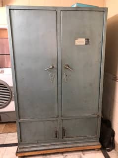 Solid Metal Wardrobe classic Style