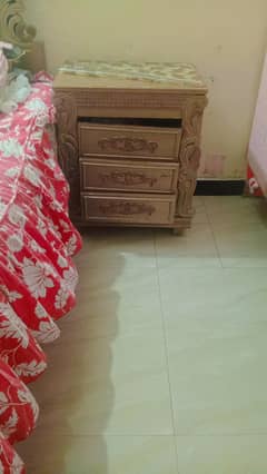 double bed with  2 side tables 6 drawers and 1 large mirror
