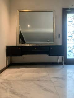 Mirror And Cabinet Table