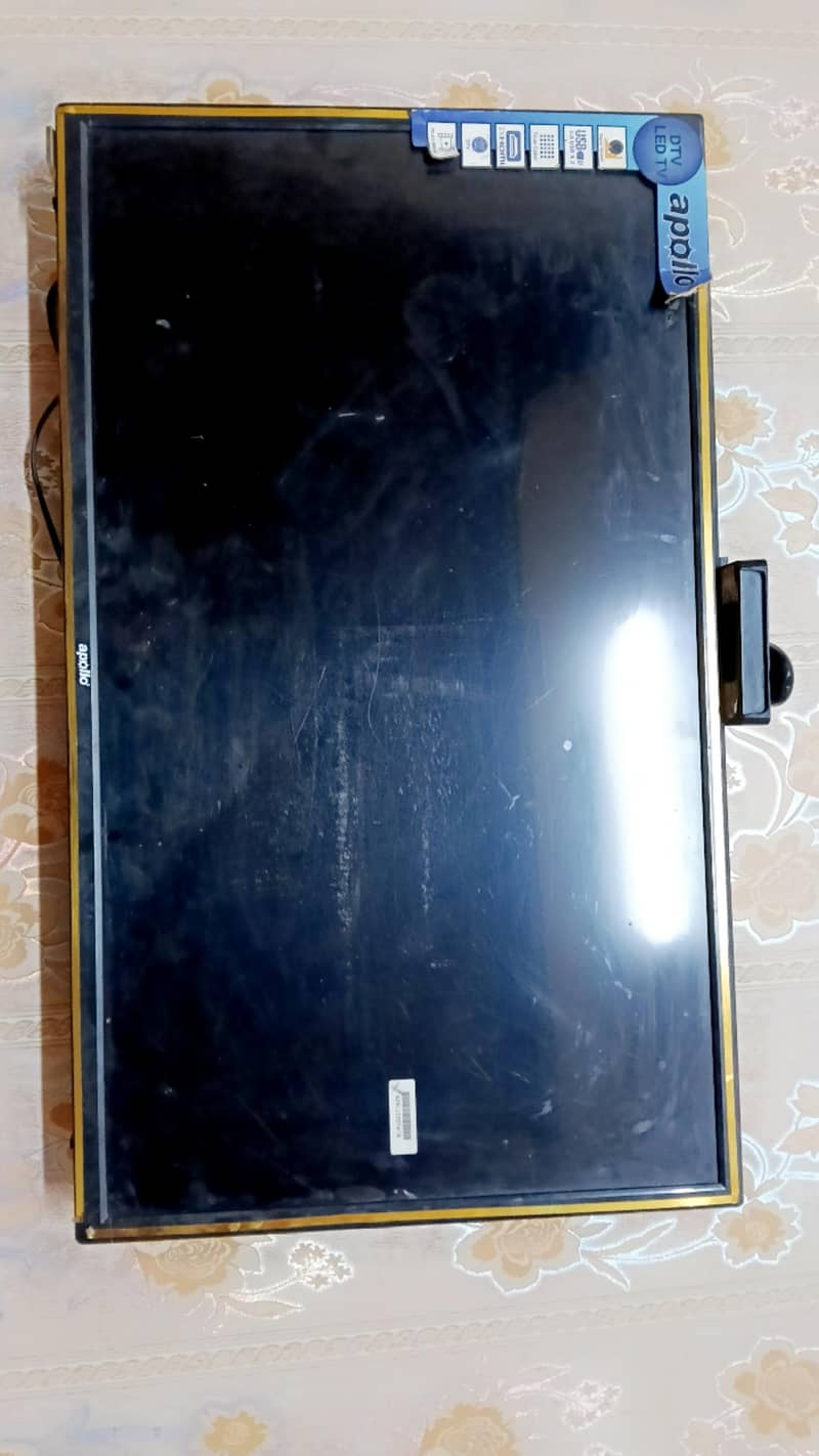 LCD wthi smart box divice kybord remot 0