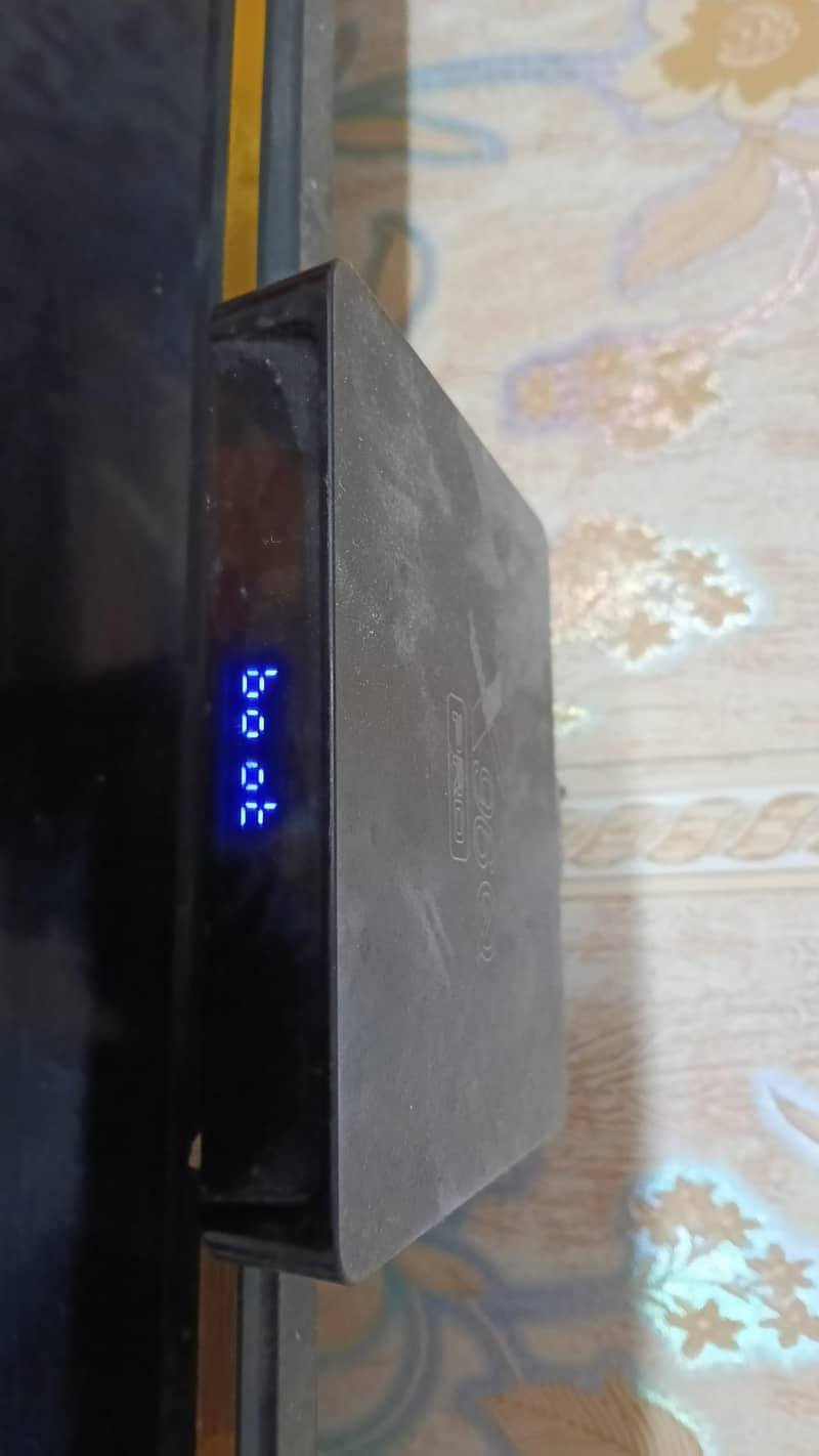 LCD wthi smart box divice kybord remot 1