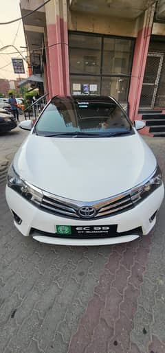 Toyota Corolla Altis Grande CVT-i 1.8 2015