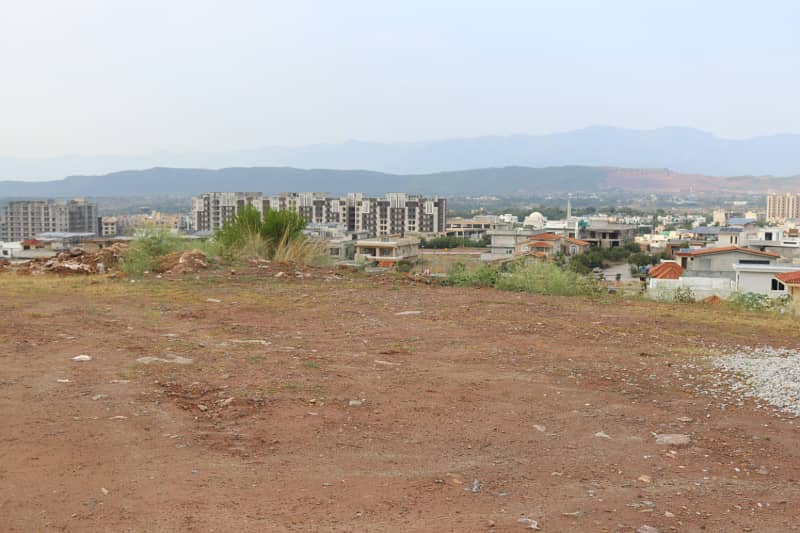 Build Your Future! 10 Marla Front Open Plot with Possession 14