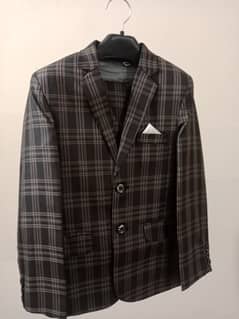 Pent coat,20 size,1 time used,good condition