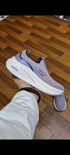 brand new skechers for female