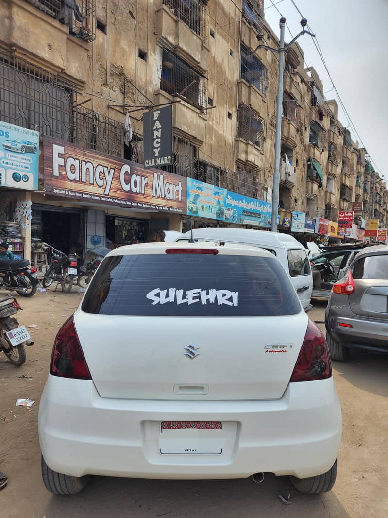 Suzuki Swift dlx 1.3 automatic navigation 4