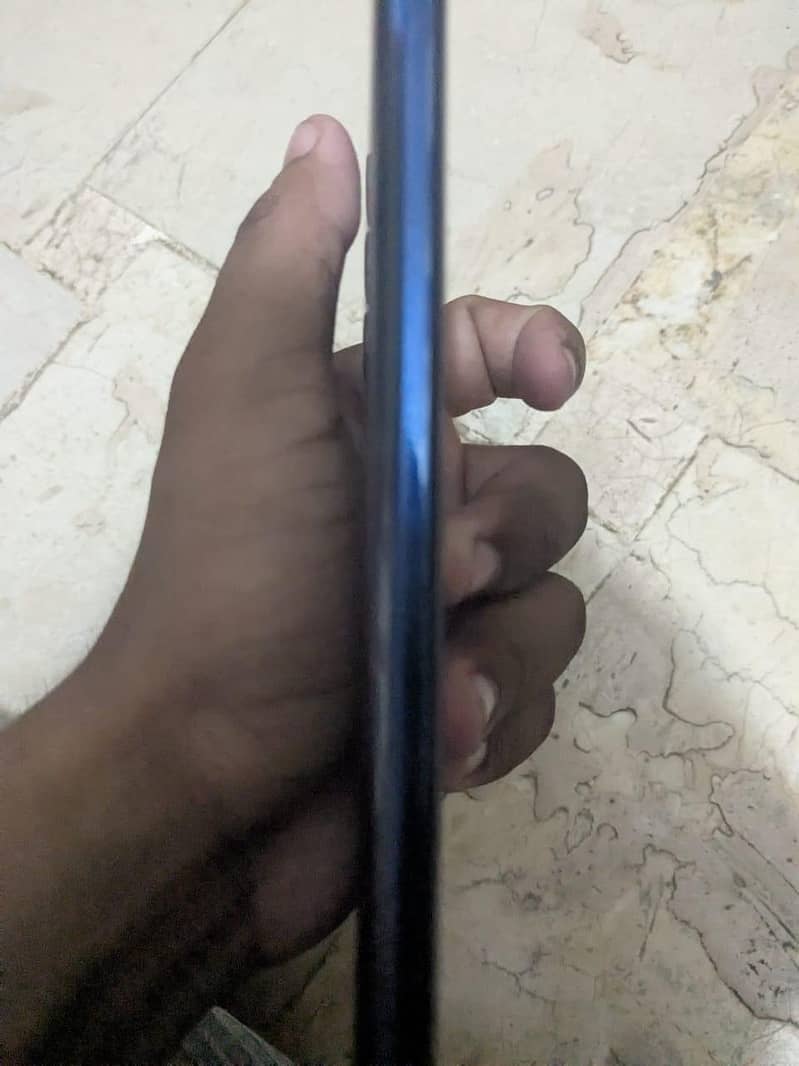 Motorola edge 2021  6/256 10/10  exchange not possible 3