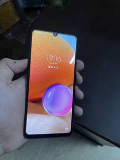 Samsung A32 for sale.