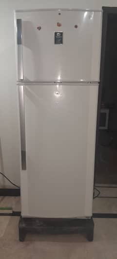 Dawlance refrigerator Full size