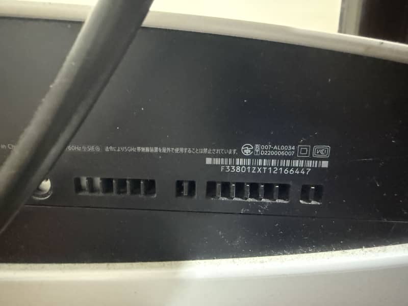 PS5 version CFI-1200A in excellent condition with 2 games and Monitor 7