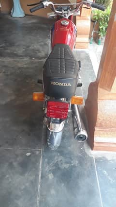 Honda 125 cG 2005 model complete File