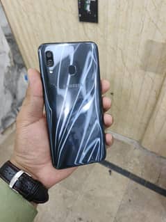 Samsung A30