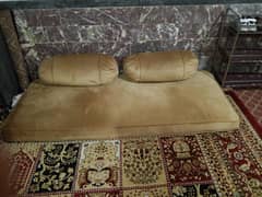 3 mattress 6 pillows