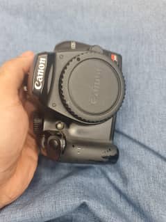canon 1000d camera