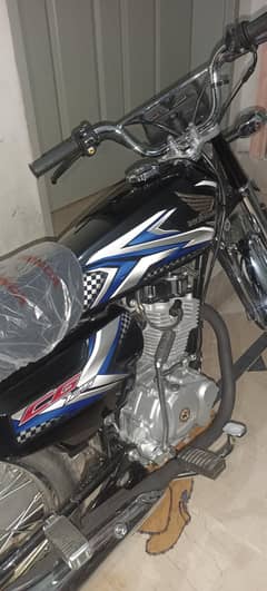 like new bike 2025 black