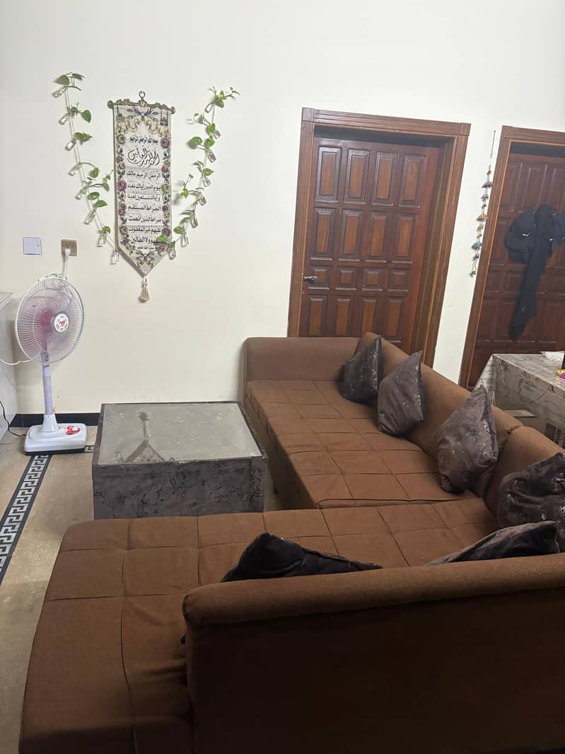 L shape sofa with center table 3