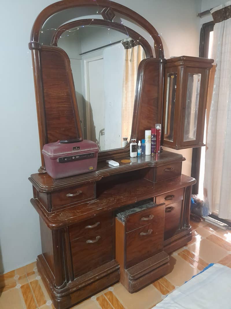 King size bed with mattress, 2 side tables, and dressing table. 3