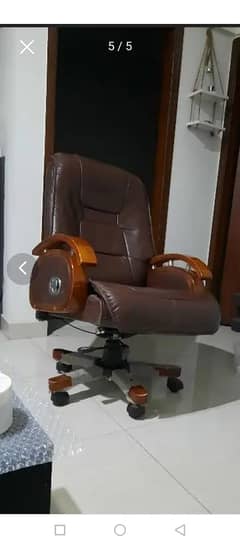 revolving chair