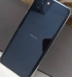 Sharp Aquos R2