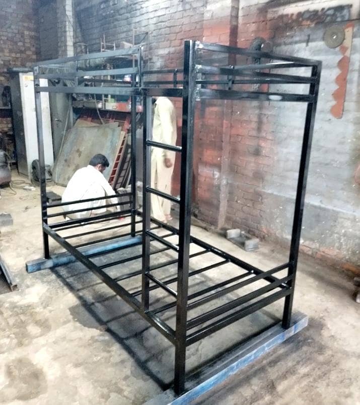 Iron Bunk Beds, Bunker Beds, Double Beds. 9
