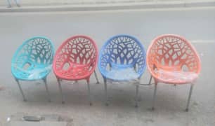 PLASTIC CHAIRS SET