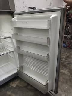 Dawlance Fridge For sale 330000