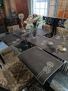 Ornate 6-Seater Dining Set with GlassTop